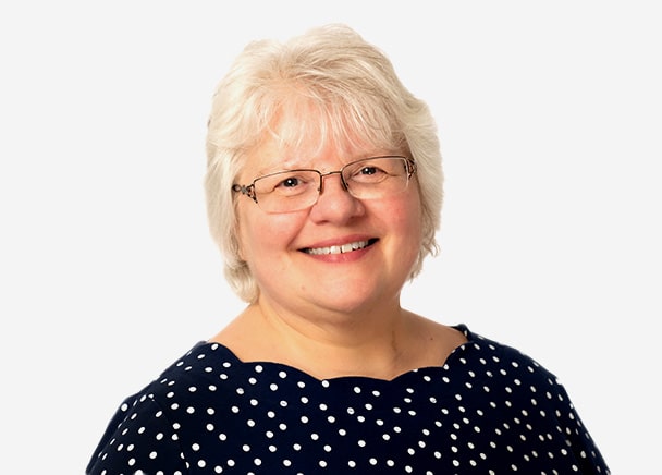 Tracy Isacco Headshot