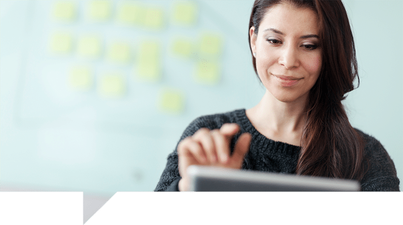 woman-answering-questions-on-laptop